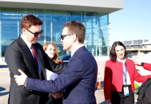 Mucunski në Tiranë për Samitin e Korridorit 8, pritet nga ambasadori Meidani