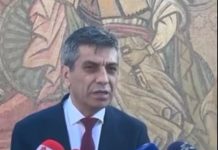 Mexhiti: Shqiptarët dje donin bashkimi e partive, sot duan shkrirjen në një parti. Loja sapo ka filluar!