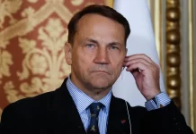Sikorski: Evropa e meriton një ulëse në tryezën e negociatave për përfundimin e luftës Rusi-Ukrainë