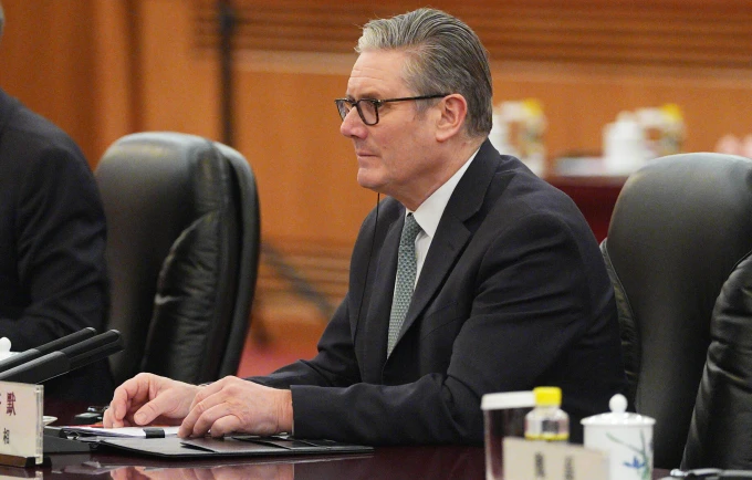 Skandali Epstein  Starmerit i kërkohet të dorëhiqet  ai refuzon