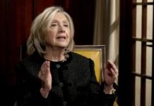 Hillary Clinton akuzon administratën Trump për ‘mbulimin’ e dosjeve Epstein