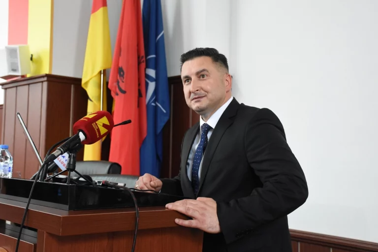 Rektori i UT së për Ligjin e ri për arsim të lartë  Duhet të tërhiqet dhe të jetë në përputhje me gjendjen reale