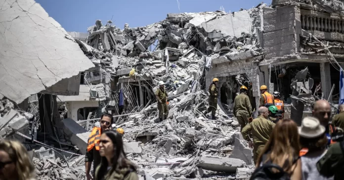 -1200-630-1749975592xgettyimages-2219364019-522