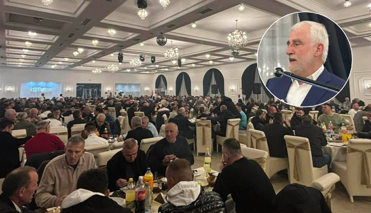 Menduh Thaçi shtroi iftar për strukturat partiake të PDSh së