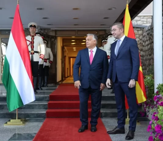 Mickoski te Orbani në Hungari mes skandalit të spiunimit dhe tensioneve me BE-në