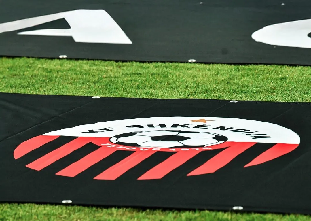 Reagoi Shkëndija  Mjaft heshtëm  do të informojmë edhe ndërkombëtarët  gjyqtarët po e favorizojnë Vardarin  po na dëmtojnë neve