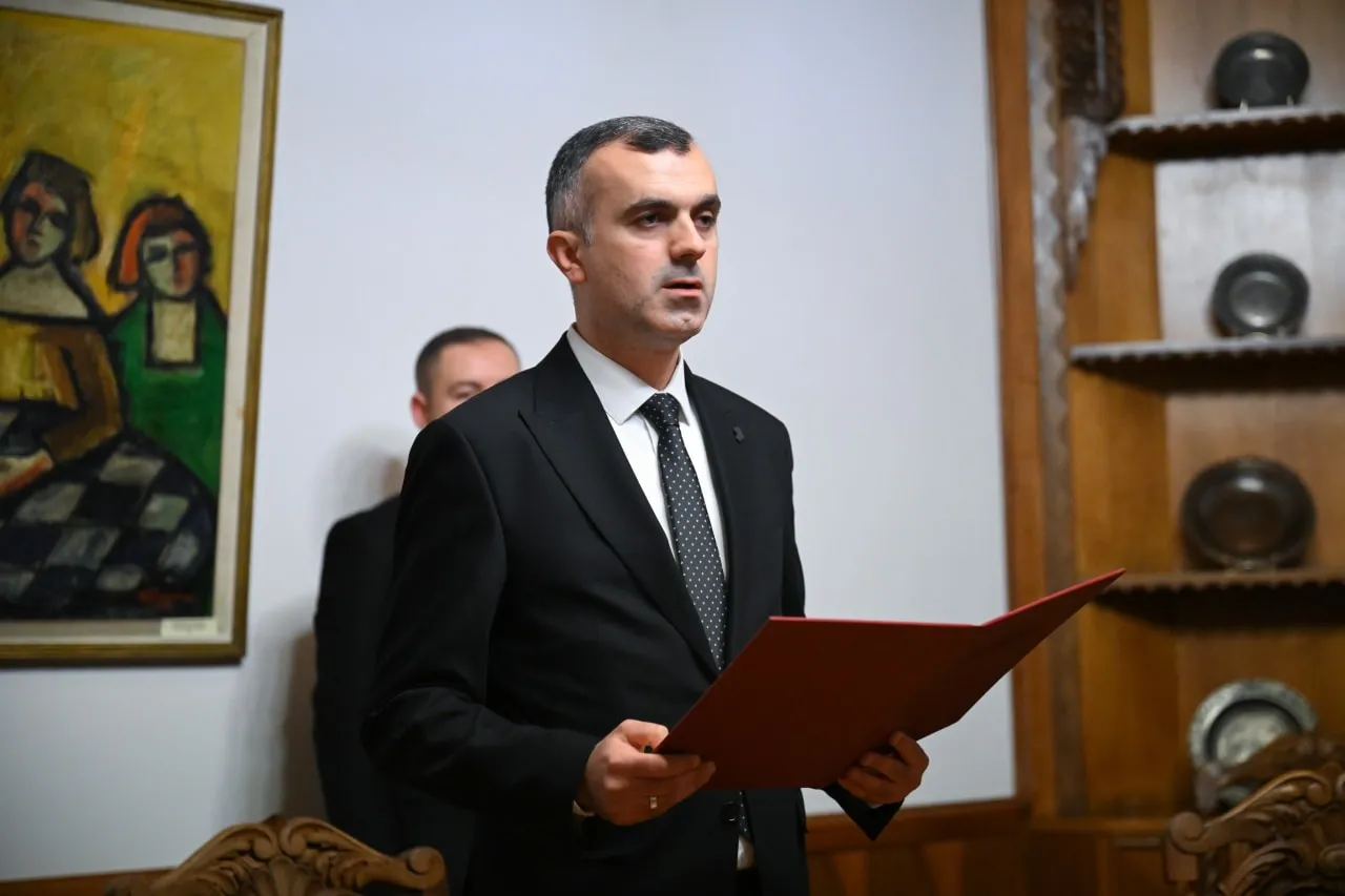 Avokati i Popullit reagon: Diskrimin moslejimi i dhënies së provimeve juridike në shqip