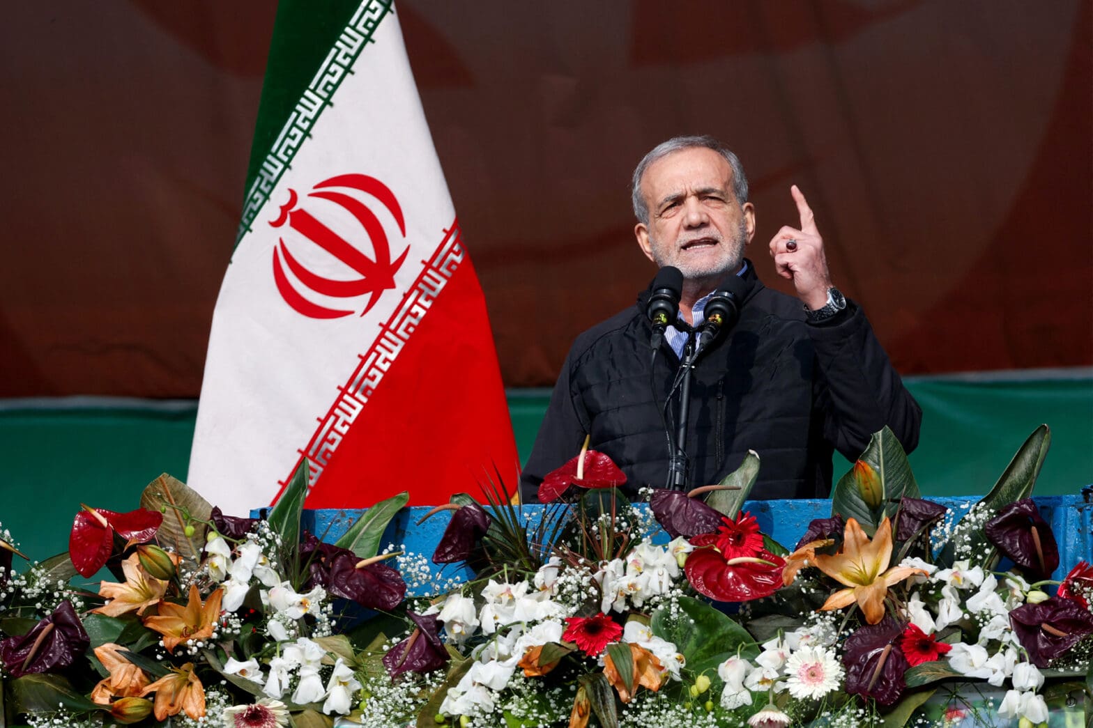 Presidenti i Iranit paralajmëron hakmarrje pas vrasjes së Khameneit