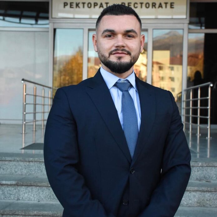 Valon Ameti  Mos bini pre e panikut  se  shteti nuk ka naftë  është një thashethem që i shërben vetëm biznesit