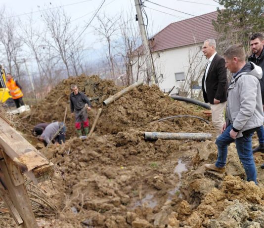 Feti Abazi: “Ndërhymë në ujësjellësin e Kamjanit dhe rikthyem furnizimin me ujë, për banorët”