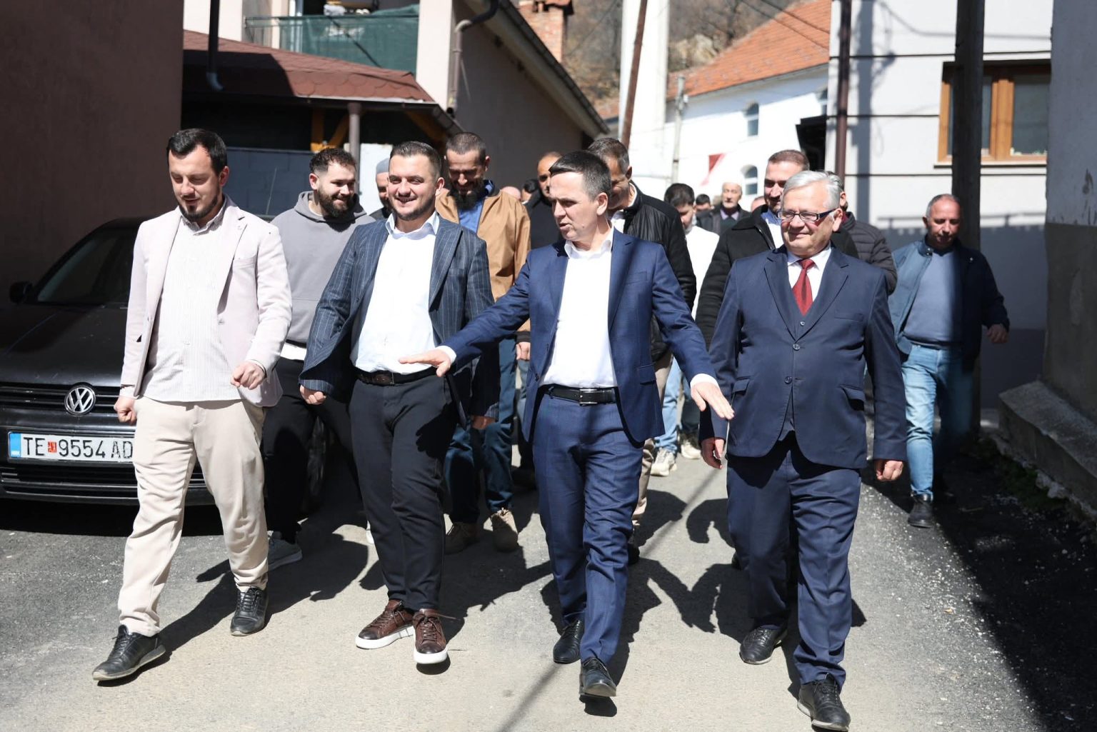 Kasami përuron asfaltimin e rrugës në fshatin Llacë