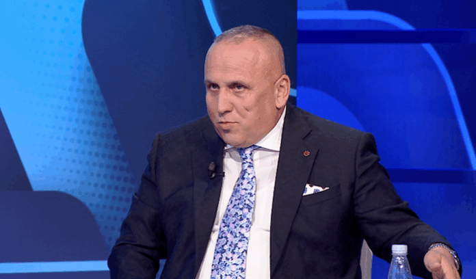 Kulla  Dy gabimet e Grubit që humbi mbështetjen e Amerikës