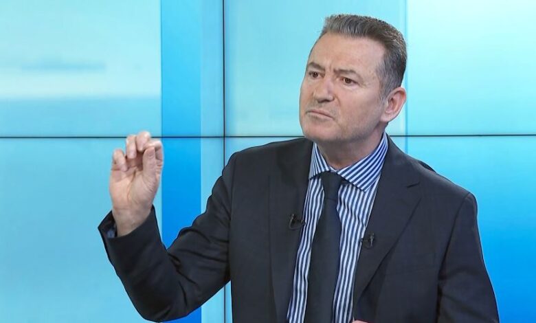 Ndryshimi i emrave të rrugëve  Maksuti  Vendimi është miratuar me konsensus