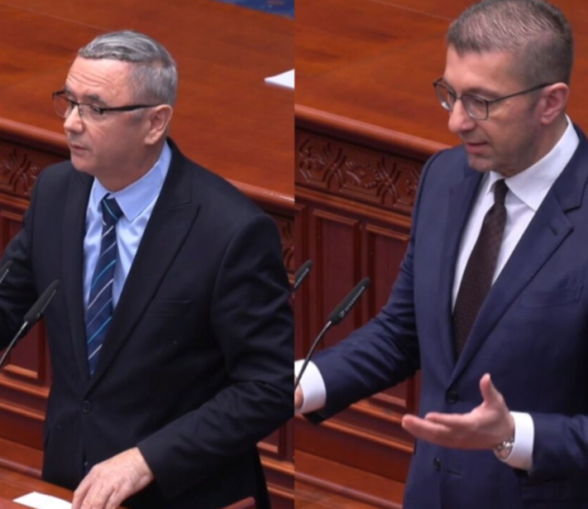 Rexhepi: Ku shkruan se provimi i jurisprudencës jepet vetëm në maqedonisht? Mickoski: Do të gjejmë zgjidhje për provimin e jurisprudencës në shqip