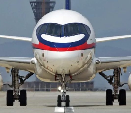 Avion me qytetar të evakuuar nga Dubai u ul në Tivar, ndër ta edhe shtetas tanë