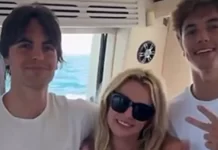 Britney Spears kalon kohë me djemtë pas arrestimit, nuk kanë pasur një marrëdhënie të mirë prej vitesh