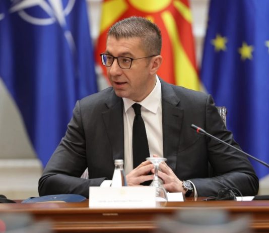 Mickoski: Ulet TVSH-ja në 10% për derivatet e naftës, qytetarët do të kursejnë deri 200 mijë denarë në ditë