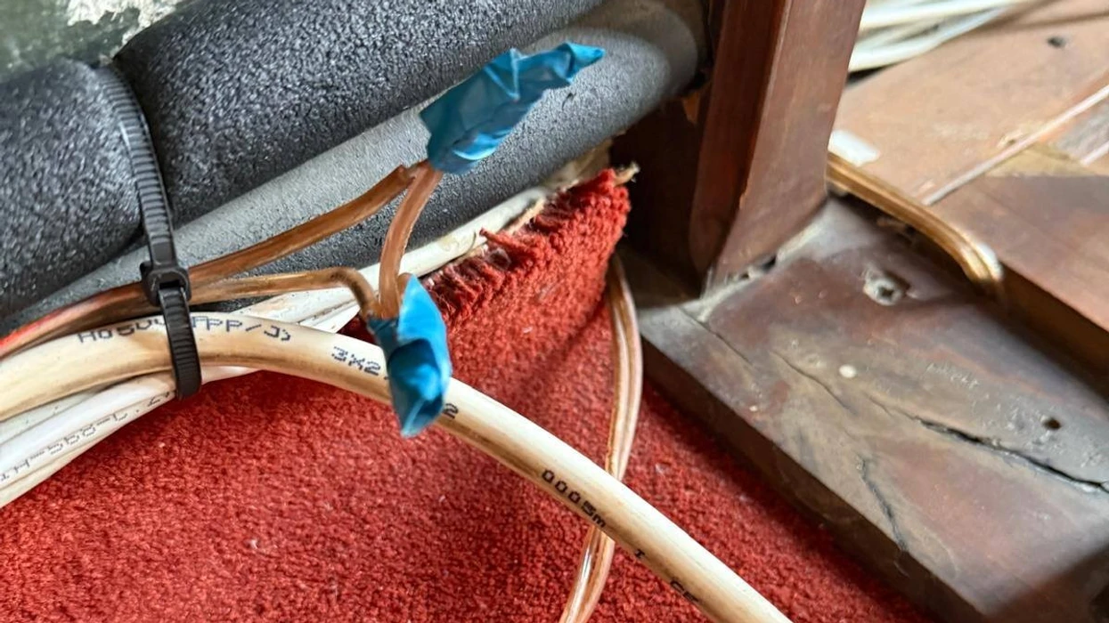 xhamia-e-pashes-ne-tetove-jane-prere-kabllot-e-zerimit-te-xhamise-nga-persona-te-panjohur