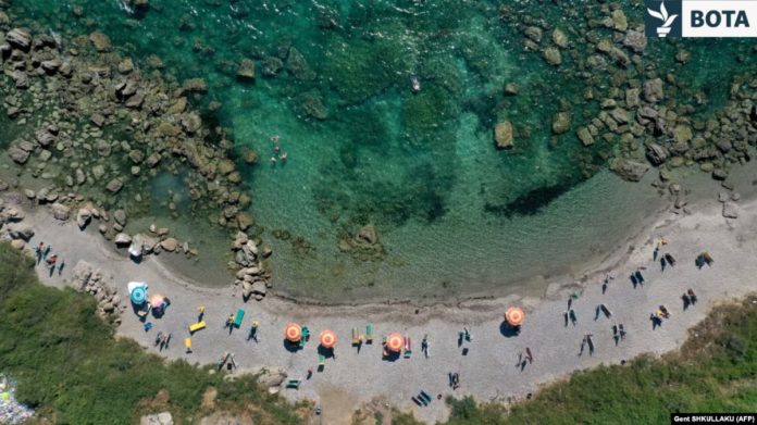 01000000-0a00-0242-bf2c-08db5f777f03_cx0_cy9_cw0_w1023_r1_s_l1tr6016271