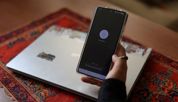 Irani në errësirë digjitale  Ndërprerja e internetit hyn në ditën e 55 të