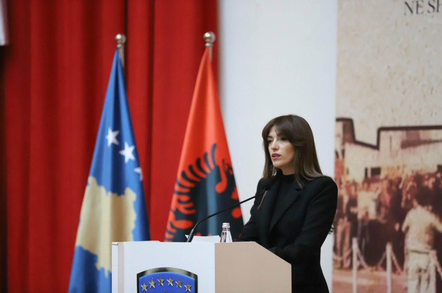 Haxhiu e nis punën në Presidencë me homazhe në Rezallë të Skenderajt