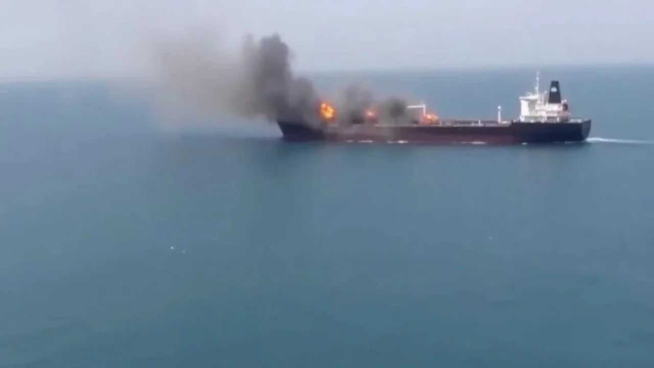 irani-godet-me-dron-anijen-me-flamurin-e-liberise-ne-ngushticen-e-hormuzit-ishte-e-lidhur-me-regjimin-sionist