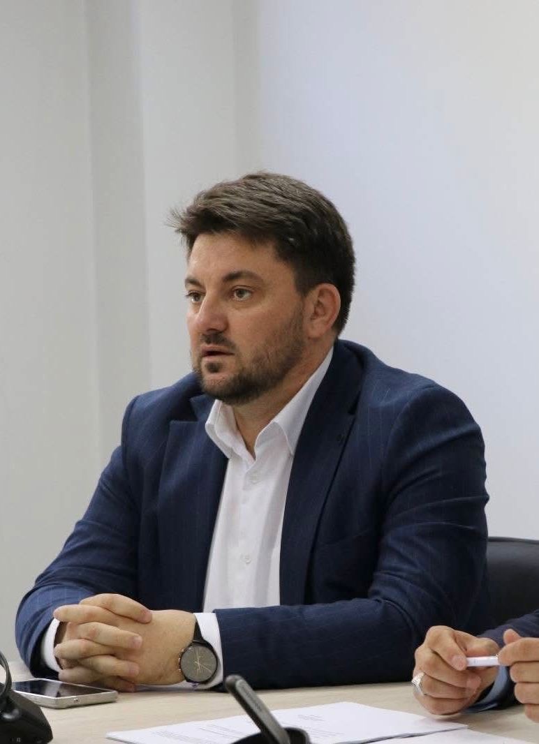 Elmazi siguron: Këtë vit asfaltohet rruga drejt Matkës