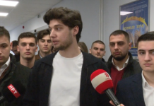 Mevlan Ademi mohon lidhjet politike: Protesta e 6 prillit është kauzë për të drejta, jo për interesa parti