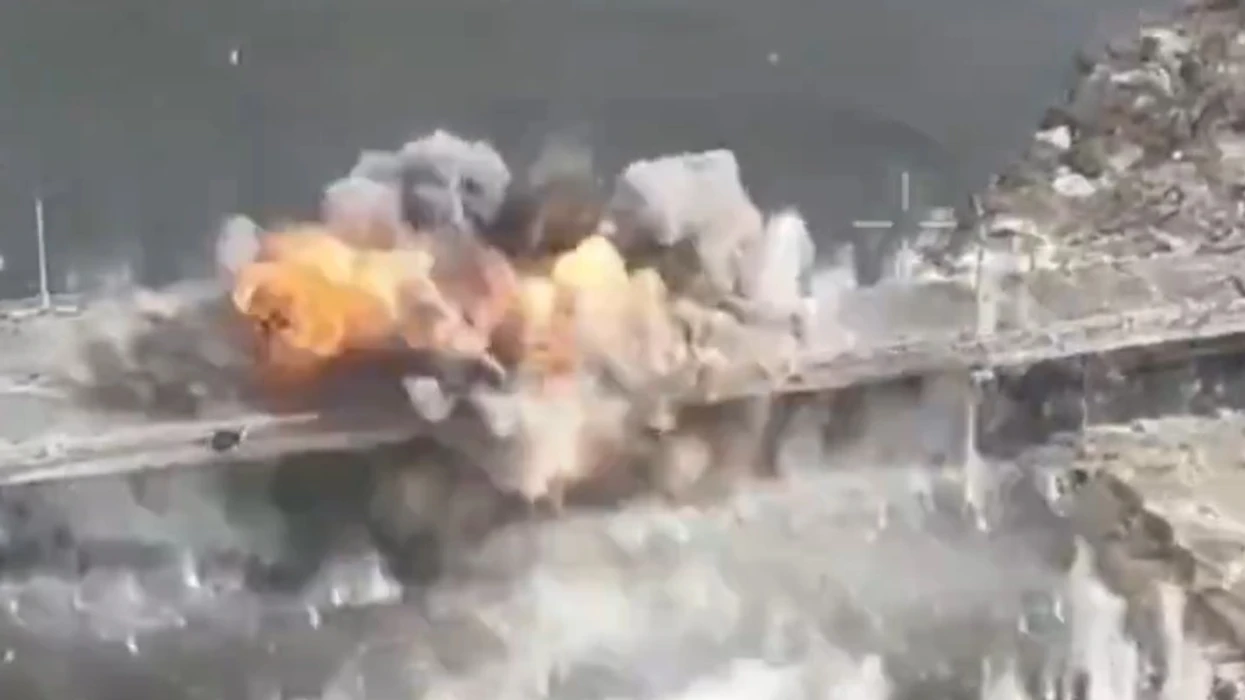 Operacion unik i ukrainasve   shkatërrojnë urën ruse përmes sulmeve me dronë