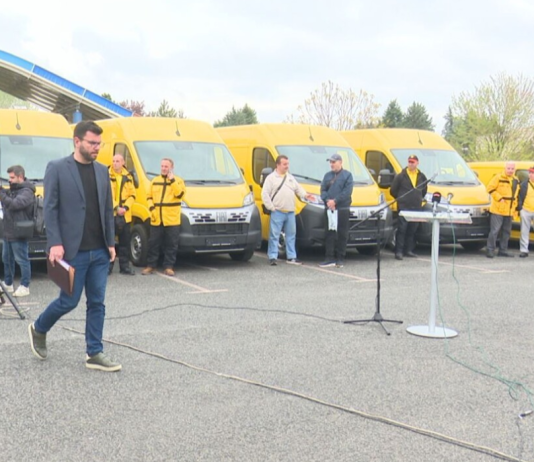 Automjete të reja, por personeli “po plaket”! Shkurtime në administratën e “Postës”, punësime të reja postierësh