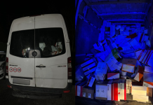 Kapet duke transportuar mall pa dokumente