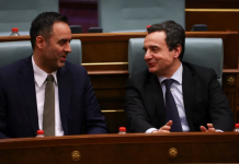 Kosova mes vetëkënaqësisë dhe rrezikut real