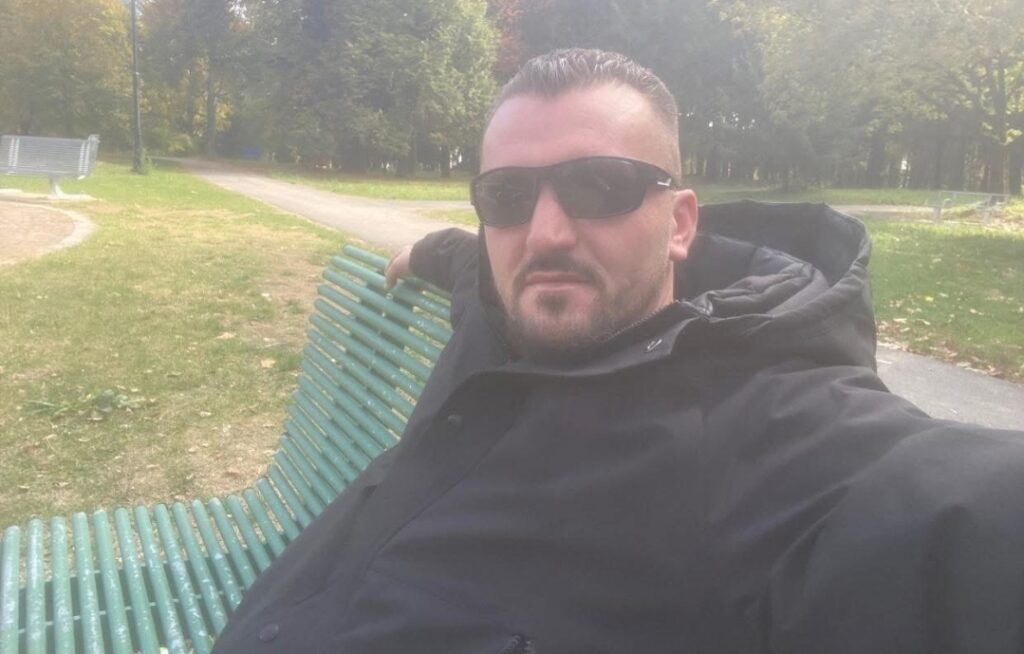 hospitalizohet-ne-psikiatri-i-dyshuari-qe-kercenoi-familjen-haradinaj