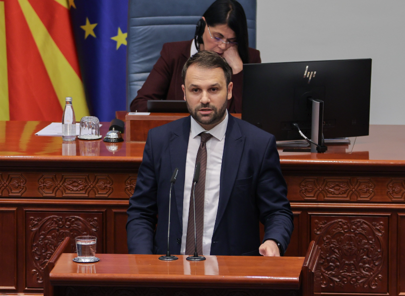 Durmishi premton rritje të pagës minimale në 500 euro deri në fund të mandatit 