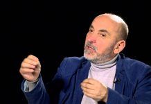 Kush po e përçan dhe po ia humbet durimin Kosovës