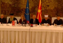 Krerët e bashkësive fetarë në Maqedoni dënojnë tentativën për djegien e sinagogës në Shkup