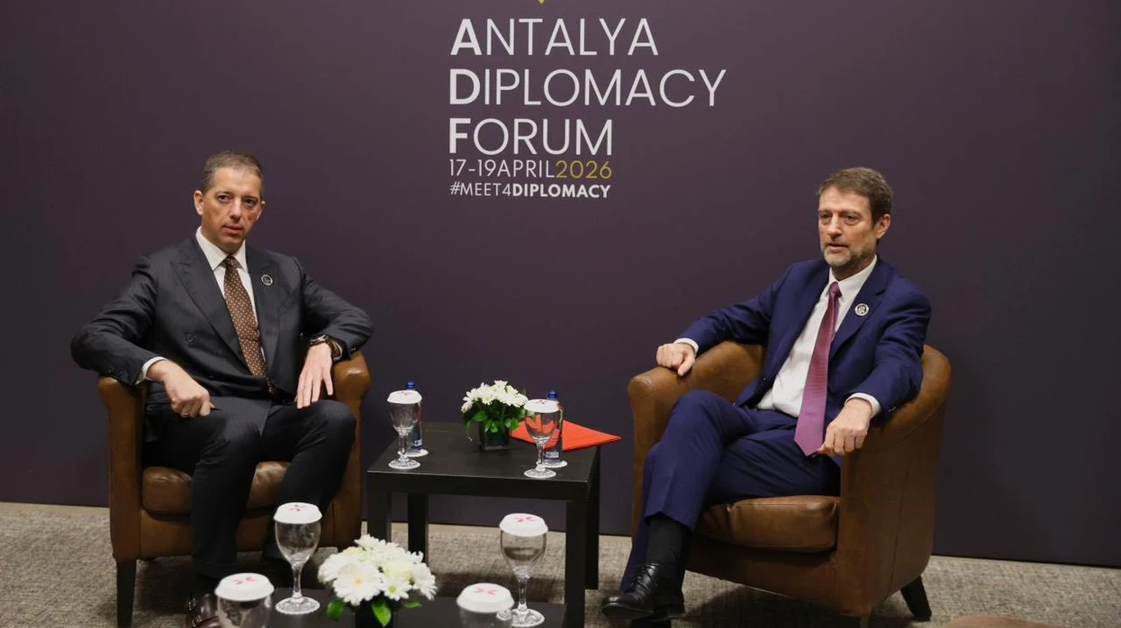 hoxha-gjuriq-me-qendrime-thelbesisht-te-ndryshme-per-kosoven-shqiperia-hap-konsullate-ne-bujanoc