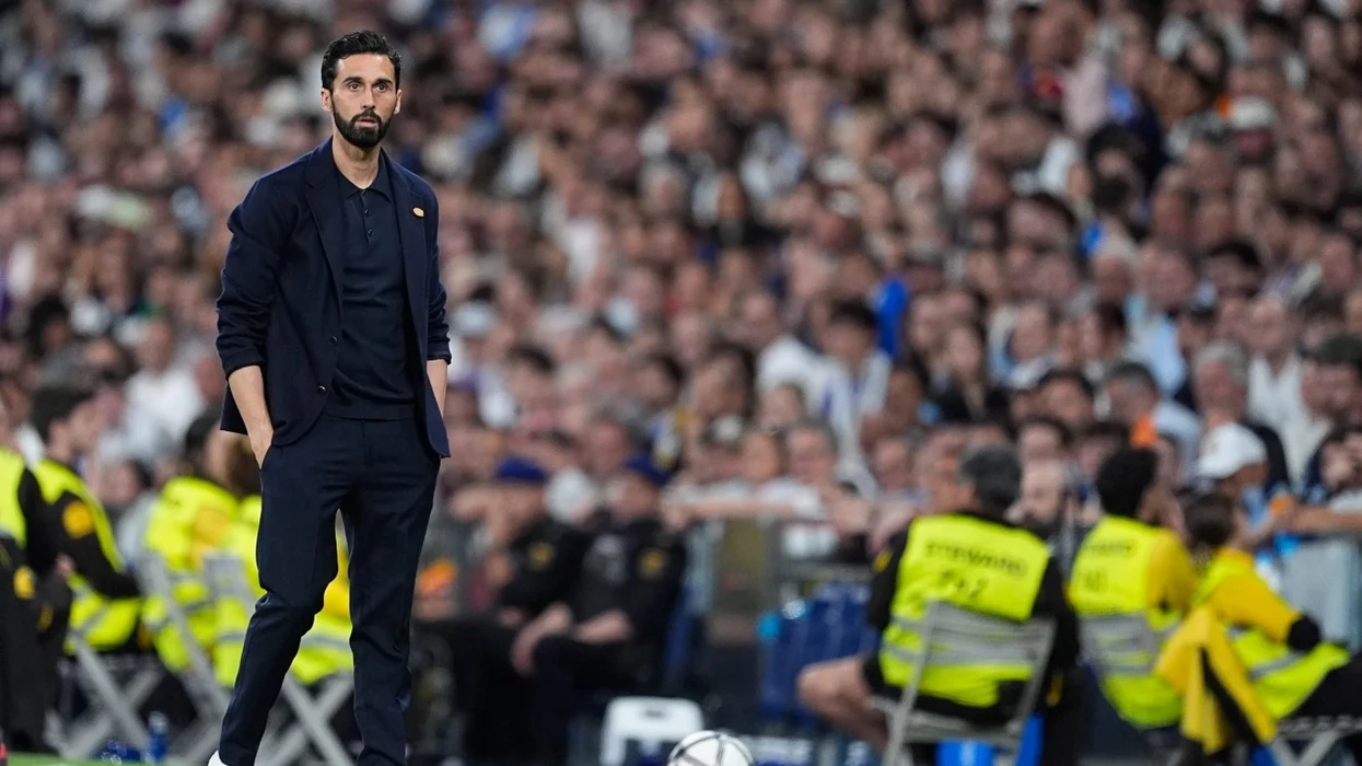 si-asnjehere-me-pare-arbeloa-shperthen-ne-akuza-ndaj-gjyqtarit-pas-ndeshjes-me-gironen