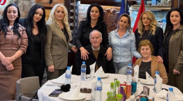 Si po e përballojnë humbjen e babait Motrat Mustafa?