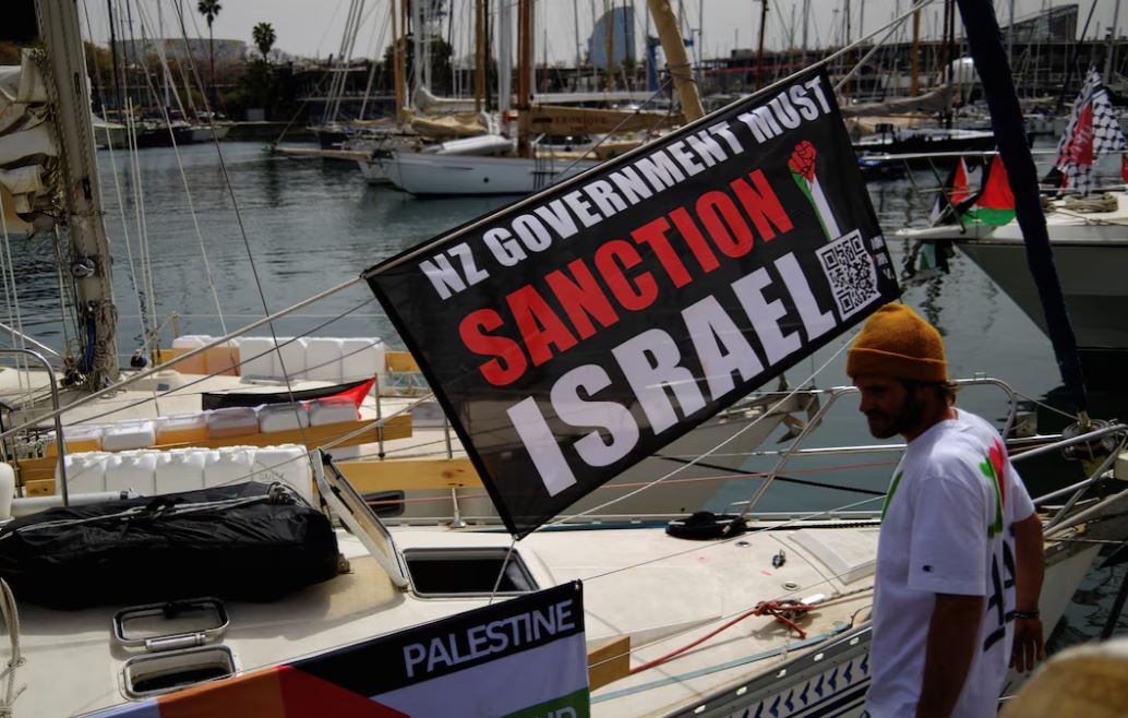 flotilja-e-ndihmes-per-gazen-synon-te-thyeje-bllokaden-izraelite