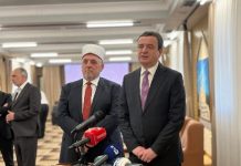 Kurti viziton Tërnavën për Bajram: Sakrifica na ka sjellë liri dhe prosperitet