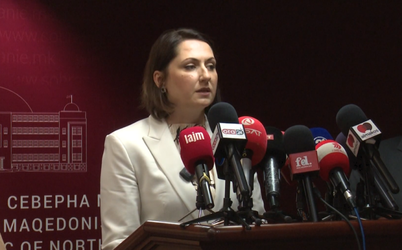 Rina Ajdari denoncon ligjin për përfaqësim të drejtë si "skandaloz" – Procedura parlamentare e pritur 