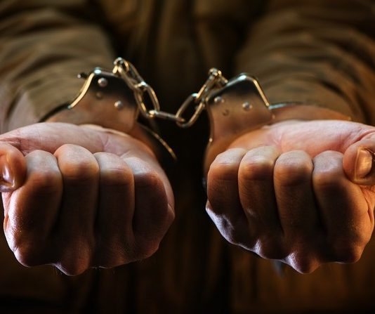 Burgim të përjetshëm për djalin që vr’au nënën e tij
