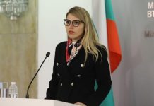Shkupi t’i përmbushë detyrimet, jo të kërkojë konflikt me Sofjen, porosia e shefes së diplomacisë bullgare