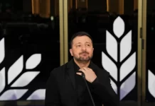Zelensky pas zjarrit në rafineri: Nëse Ukraina digjet, do të digjet edhe Moska