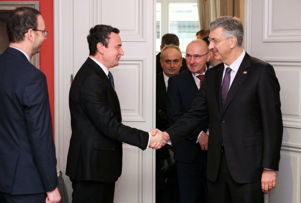Kryeministri kroat ia uron fitoren Albin Kurtit  Kroacia mbetet fuqimisht me Kosovën 