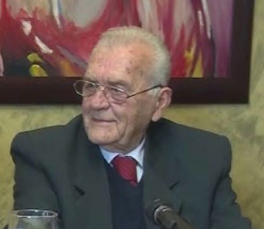 Ndërroi jetë Dr.Ferit Vojnika, gjinekologu i parë shqiptar në Maqedoni dhe ikona e mjekësisë dibrane