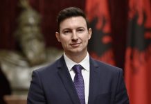 Ambasadori Meidani me mesazh: Ata që jetojnë në shtëpi prej xhami nuk duhet të hedhin gurë