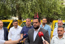 Posta e Tetovës pajiset me 5 automjete të reja