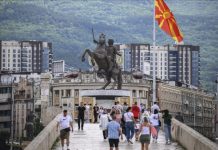 Gati një e treta e qytetarëve të Maqedonisë nuk besojnë në anëtarësimin në BE